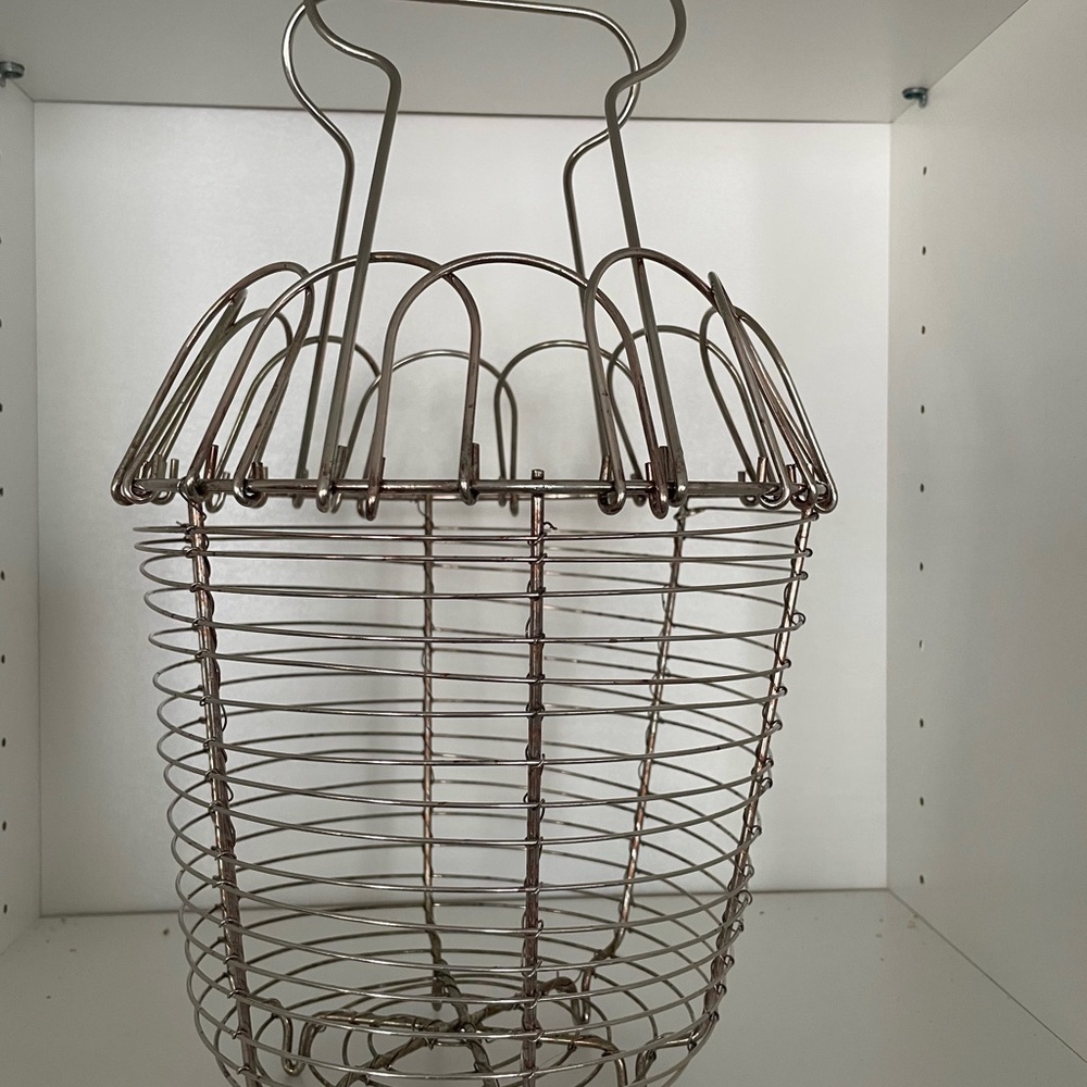 Silver Wire Egg Basket